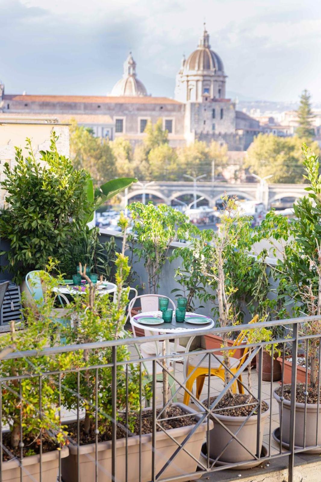 Rooftop53 Catania Bagian luar foto