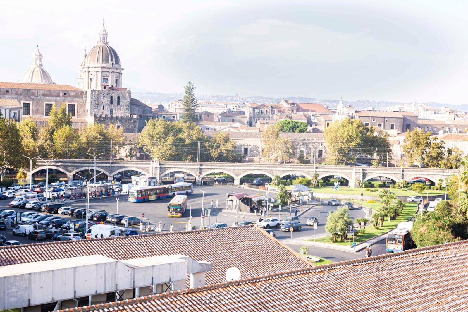 Rooftop53 Catania Bagian luar foto