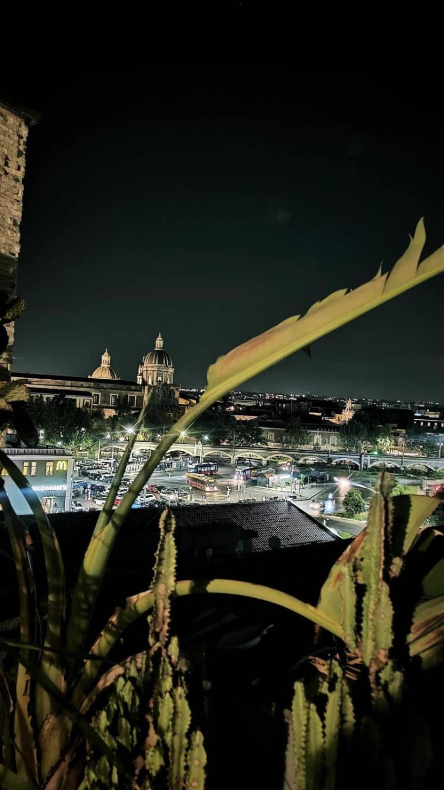 Rooftop53 Catania Bagian luar foto